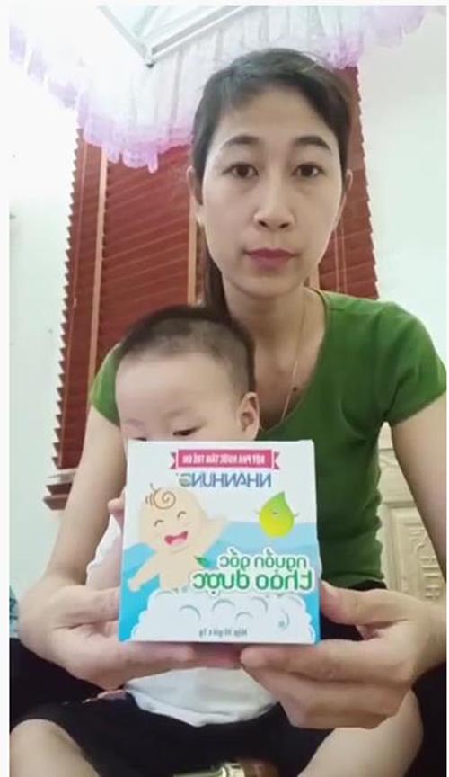 Chị Vân hài lòng về hiệu quả của Bột tắm Nhân Hưng
