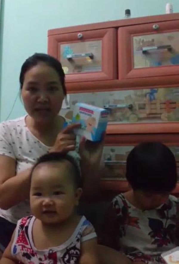 Chị Hường hào hứng chia sẻ về Bột tắm Nhân Hưng