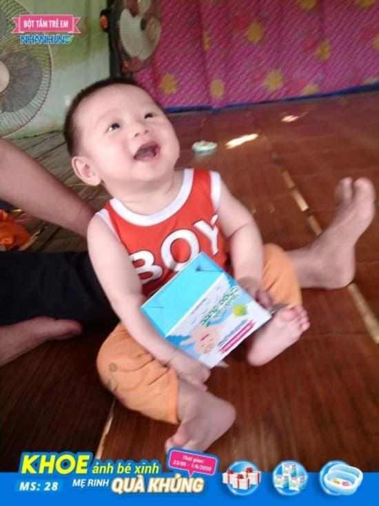 Bé Thiên Quý kute hạt me
