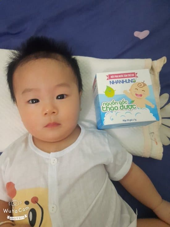 Quỹ chăm sóc da bé Nhân Hưng giúp hàng triệu trẻ em Việt thoát khỏi bệnh ngoài da