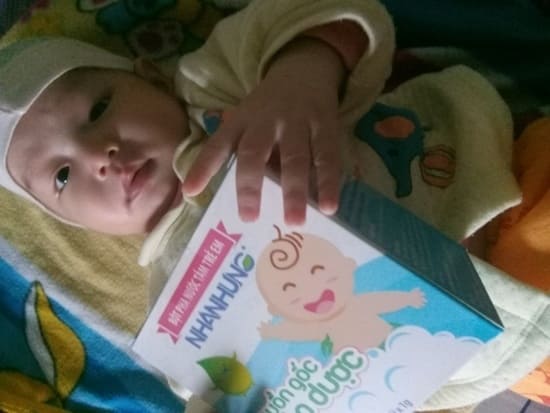 Quỹ chăm sóc da bé Nhân Hưng giúp hàng triệu trẻ em Việt thoát khỏi bệnh ngoài da