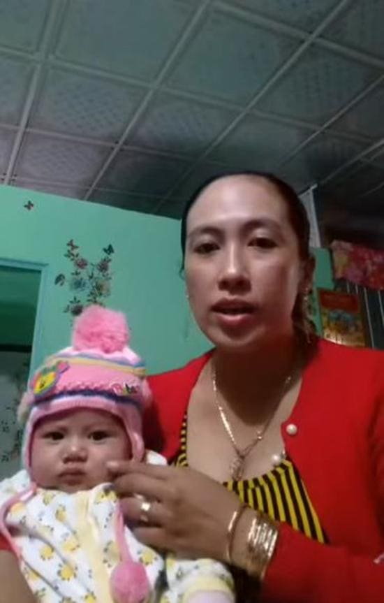 Chị Sương nhớ lại thời kì con bị chàm sữa