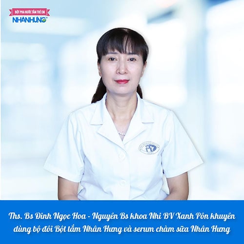 Bộ đôi chàm sữa Nhân Hưng được giới Ths. Bs Đinh Ngọc Hoa - Nguyên Bs khoa Nhi BV Xanh Pôn khuyên dùng bộ đôi Bột tắm Nhân Hưng và serum chàm sữa Nhân Hưng.