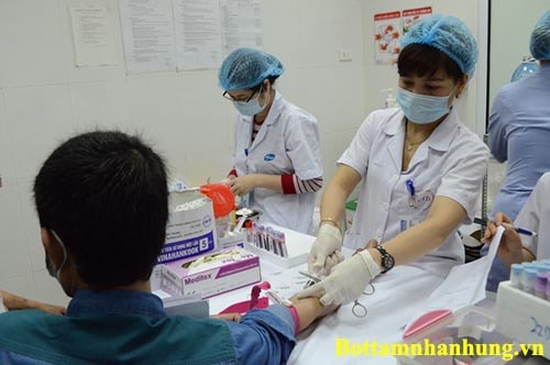 Quy trình xét nghiệm sốt xuất huyết diễn ra nhanh chóng, đơn giản