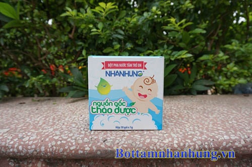 Bột tắm Nhân Hưng giúp kháng khuẩn, giảm viêm