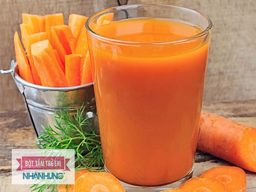 Cà rốt chứa nhiều vitamin A giúp trị các bệnh về đường tiêu hoá.