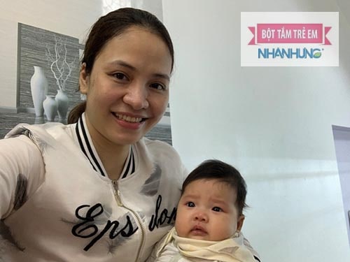 Chị Thoa và con gái nhỏ Thùy Dương