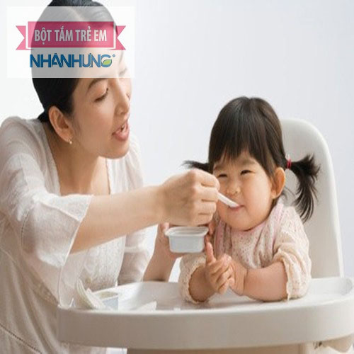 Sữa chua giúp gia tăng lợi khuẩn, hỗ trợ điều trị tiêu chảy tốt.