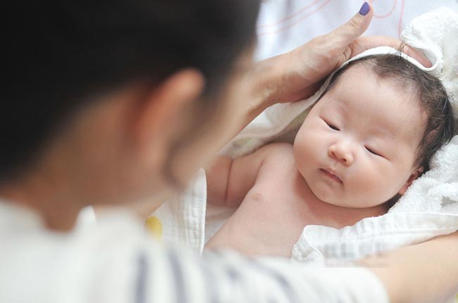 Trẻ bị viêm phổi không được xử lý sớm sẽ gây ra nhiều biến chứng.