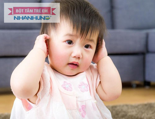 Bé bị viêm tai giữa uống thuốc gì sẽ do bác sỹ chỉ định.