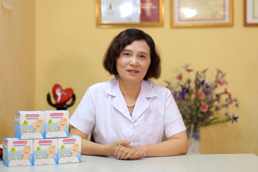 Dưỡng ẩm giúp việc phục hồi chàm sữa nhanh hơn – Bs Hằng cho biết