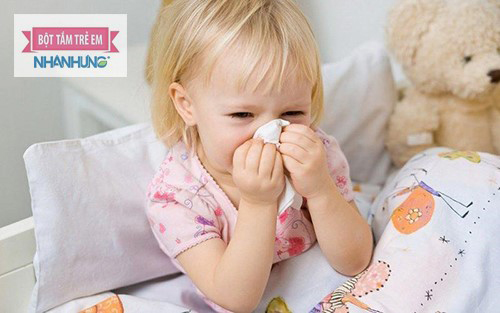 Hệ hô hấp của bé thường bị tổn thương do thời tiết.