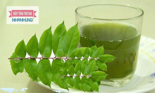  Chữa viêm da cơ địa ở trẻ bằng lá khế.