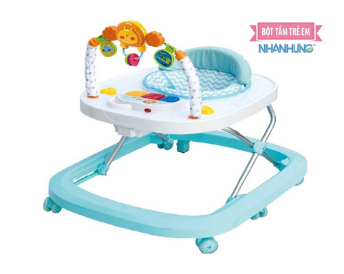 Hình ảnh xe tập đi tròn không tốt cho hệ xương của bé.