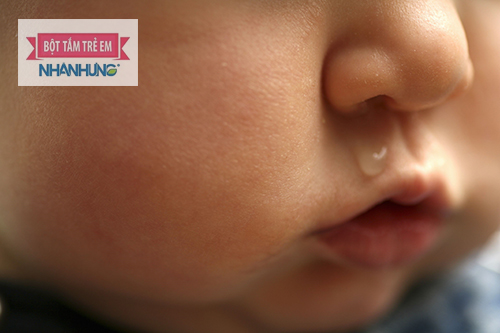 Trẻ thường chảy nước mũi khi có vấn đề về hô hấp.