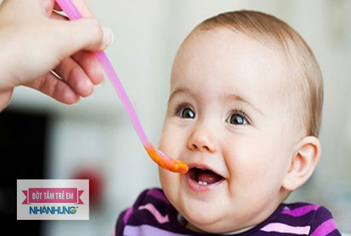 Chọn thực phẩm phù hợp với độ tuổi của con giúp con ăn ngon hơn.