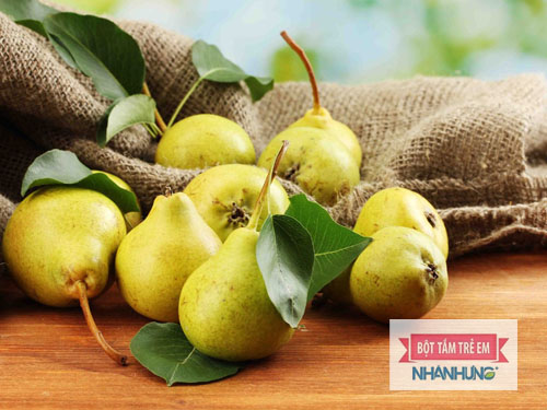 Cho trẻ ăn lê giúp xây dựng hệ miễn dịch hiệu quả.