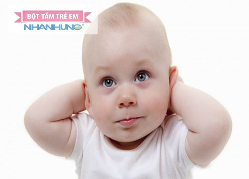 Bổ sung đầy đủ canxi, vitamin D để giúp bé mau hết rụng tóc.