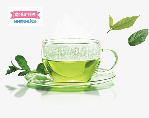 Thực hiện tưa lưỡi bằng lá trà xanh thường xuyên để có hiệu quả tốt.