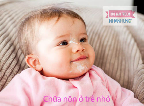 Trẻ nhỏ hay bị trớ sữa là bởi hệ tiêu hoá còn đang trong quá trình hoàn thiện