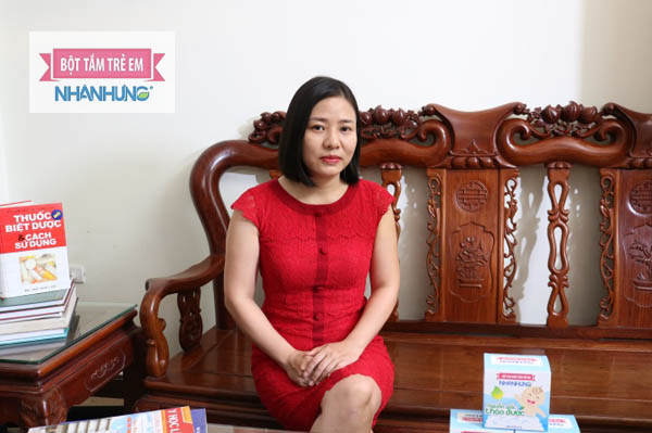 Bác sĩ Hoạt khuyên cha mẹ nên thận trọng khi trị chàm sữa cho trẻ 