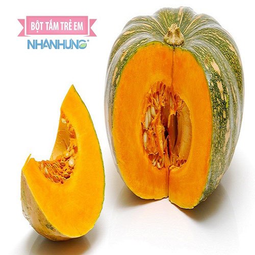 Không nên cho bé ăn bí đỏ khi đang tiêu chảy.