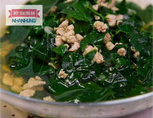 Canh lá dâu chữa mồ hôi trộm cho bé rất hiệu quả