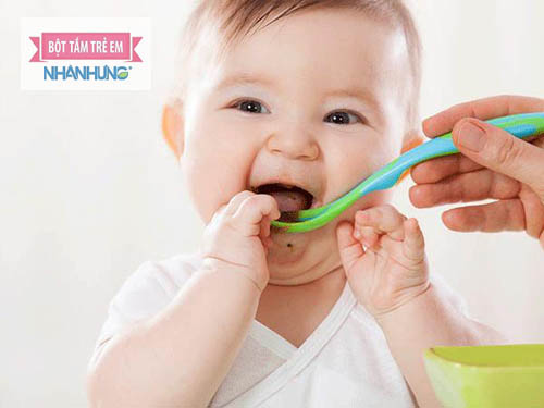 Cháo trai, chè đậu đen, đậu xanh… là những món ăn có tác dụng chữa mồ hôi trộm cho bé
