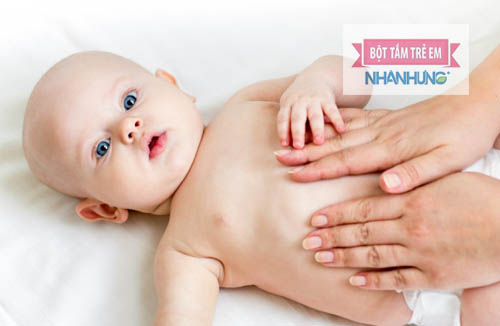 Trẻ sơ sinh bị sôi bụng có sao không? Mẹ phải làm sao?