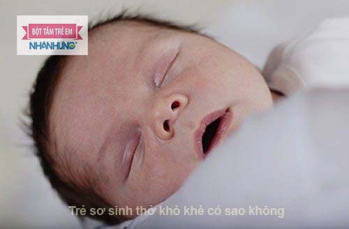 Bé bị nghẹt mũi là do bị tắc nghẽn khoang mũi
