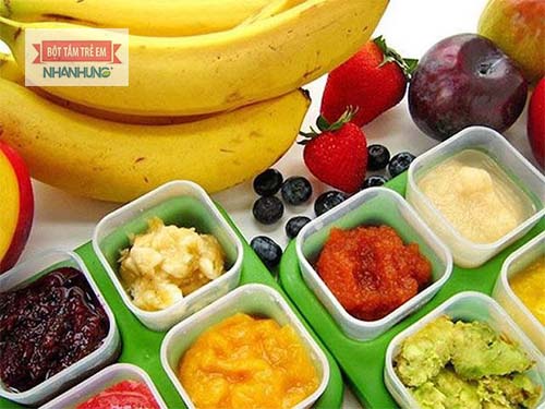 Bổ sung nhiều loại thực phẩm khác nhau cho bé 5 tháng tuổi