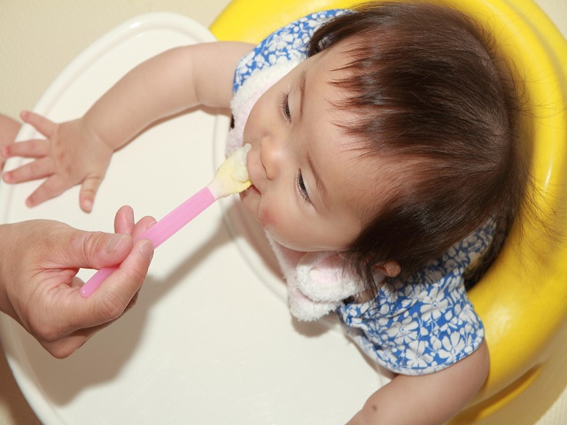 Cháo gạo bí đỏ cung cấp nhiều vitamin và khoáng chất cho bé