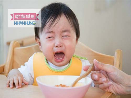 Có rất nhiều quan niệm sai lầm về phương pháp ăn dặm truyền thống