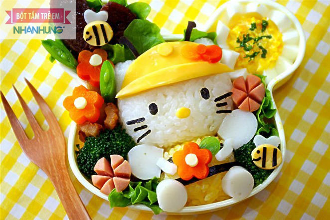  Trang trí món ăn bắt mắt để tạo sự hứng thú cho bé 