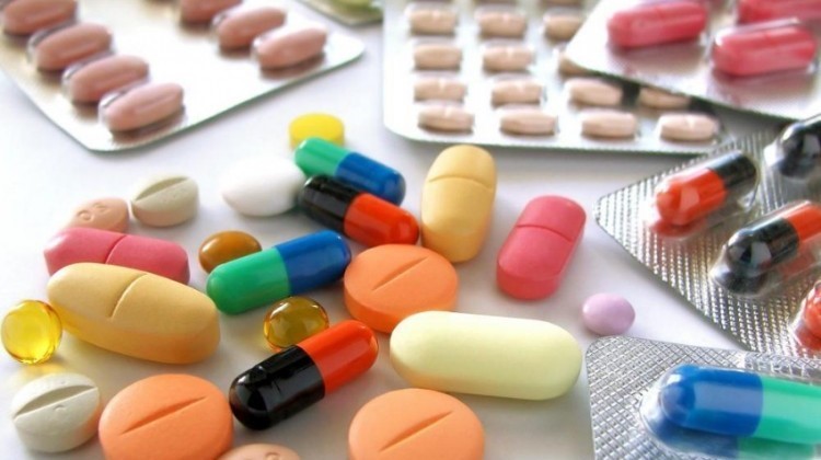  Tự ý dùng thuốc kháng sinh bừa bãi sẽ khiến trẻ tái phát viêm phế quản và viêm phổi.