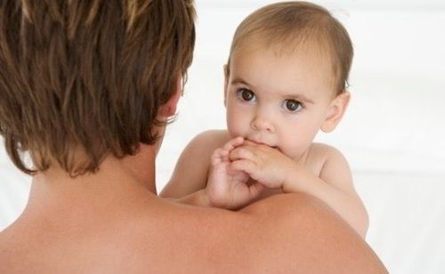  Hệ miễn dịch của trẻ sơ sinh còn non nên dễ bị viêm phổi hơn.