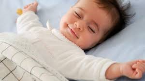 Giấc ngủ của trẻ sơ sinh thường sẽ thay đổi theo từng độ tuổi khác nhau
