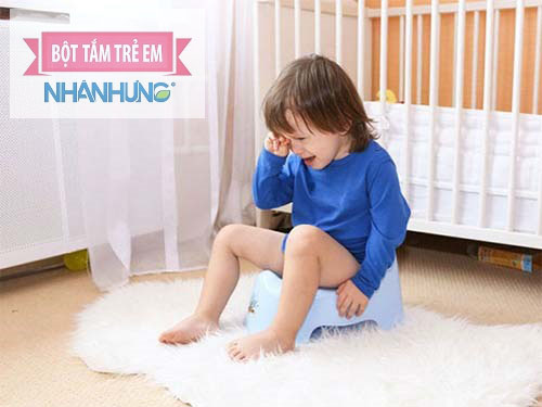 Trẻ bị tiêu chảy chủ yếu là do bị nhiễm khuẩn.