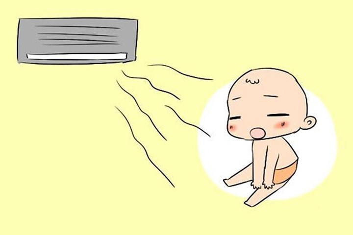  Trẻ bị viêm phổi thì nên hạn chế nằm điều hoà.