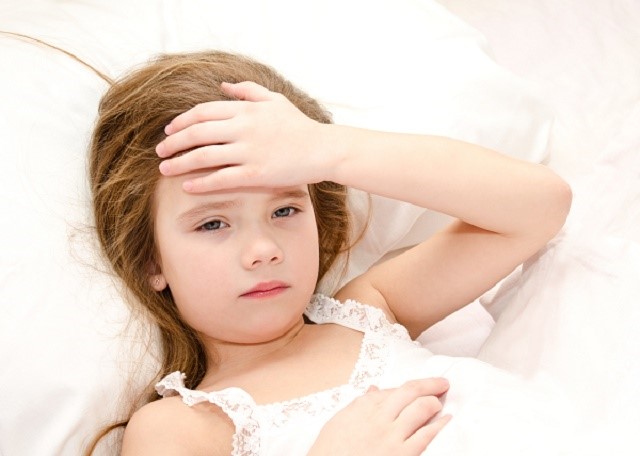  Viêm amidan hốc mủ kéo dài có thể gây suy tim.