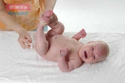 Trẻ thường bị hăm tã nhiều nhất vào mùa nào?