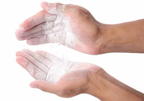 có nên sử dụng phấn rôm trị rôm sảy