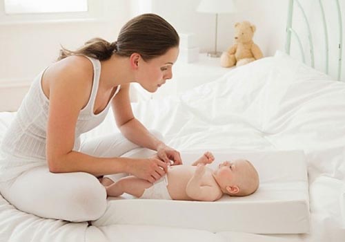 Không nên cho trẻ sử dụng bỉm quá nhiều