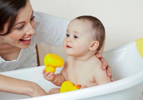 Vệ sinh sạch sẽ - chìa khóa giúp trẻ thoát hăm da