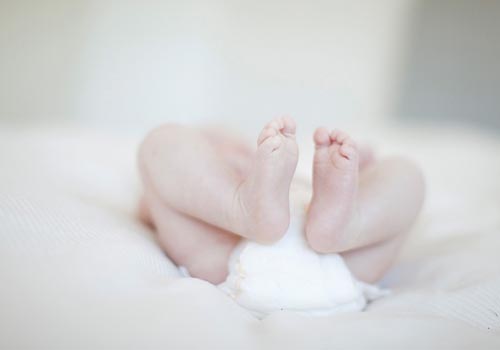 Sử dụng tã, bỉm quá thường xuyên gây hăm tã ở trẻ