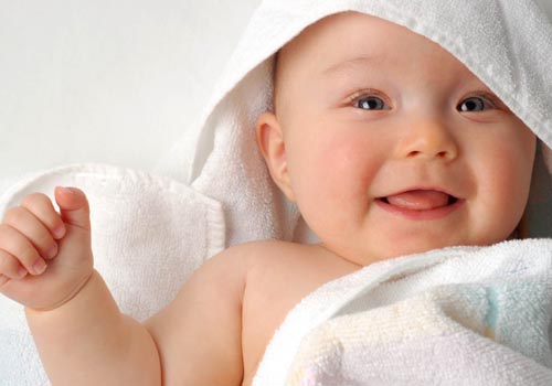 Bé dễ dàng thoát khỏi mụn nhọt nhờ mẹ có kế hay