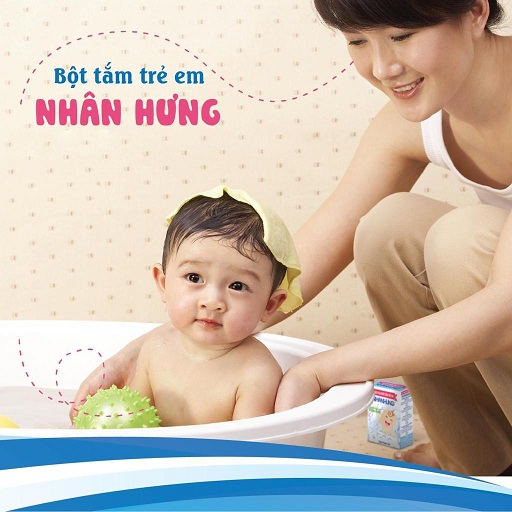 Sử dụng Bột tắm Nhân Hưng để rôm sảy ở trẻ hết sau 3-5 ngày