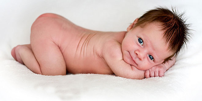 Nên để bé nude nhiều hơn khi bị hăm tã