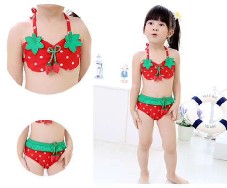 Bộ đồ bơi rất dễ thương cho bé