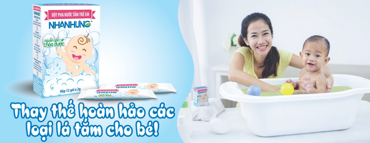 Duy trì việc vệ sinh sạch sẽ cho bé thường xuyên và làm khô thoáng vùng hăm bé sẽ khỏi hăm háng sau vài ngày